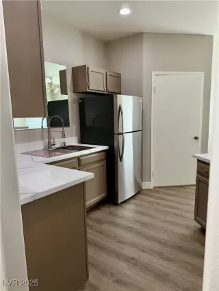 Photo #5: 2689523 Listing 