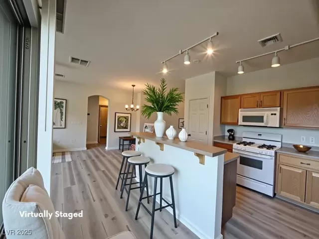 MLS: 2689550 Condo For Sale