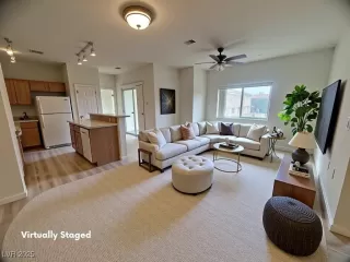 Photo #3: 2689550 Listing