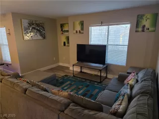 Photo #4: 2689561 Listing