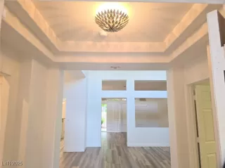 Photo #4: 2689570 Listing