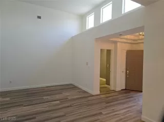 Photo #6: 2689570 Listing