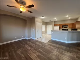 Photo #1: 2689578 Listing 