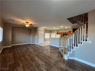 Photo #2: 2689578 Listing 