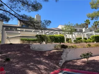 Photo #1: 2689614 Listing 