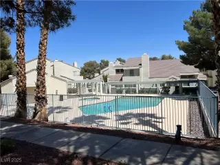 Photo #6: 2689614 Listing 