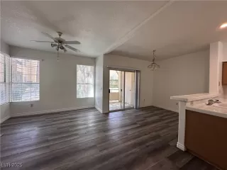 Photo #2: 2689624 Listing 