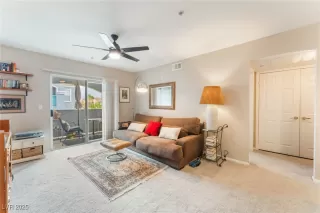 Photo #2: 2689646 Listing