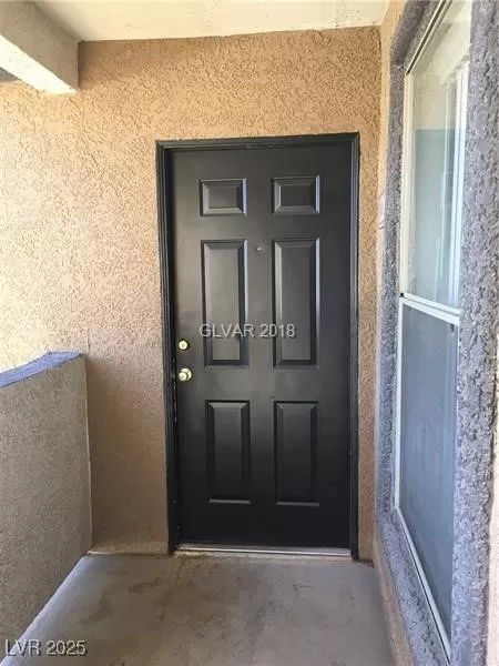 MLS: 2689650 Condo For Sale