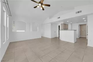 Photo #3: 2689667 Listing