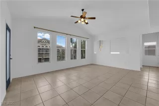 Photo #4: 2689667 Listing