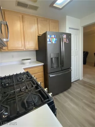 Photo #6: 2689685 Listing