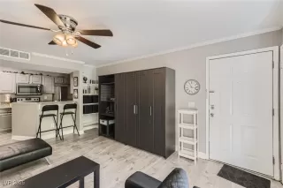 Photo #2: 2689692 Listing 