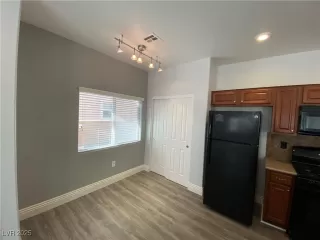 Photo #4: 2689698 Listing