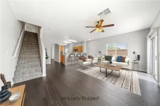 Photo #3: 2689727 Listing