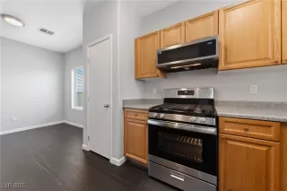 Photo #6: 2689727 Listing