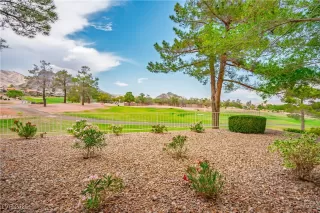 Photo #2: 2689753 Listing