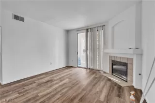 Photo #4: 2689770 Listing