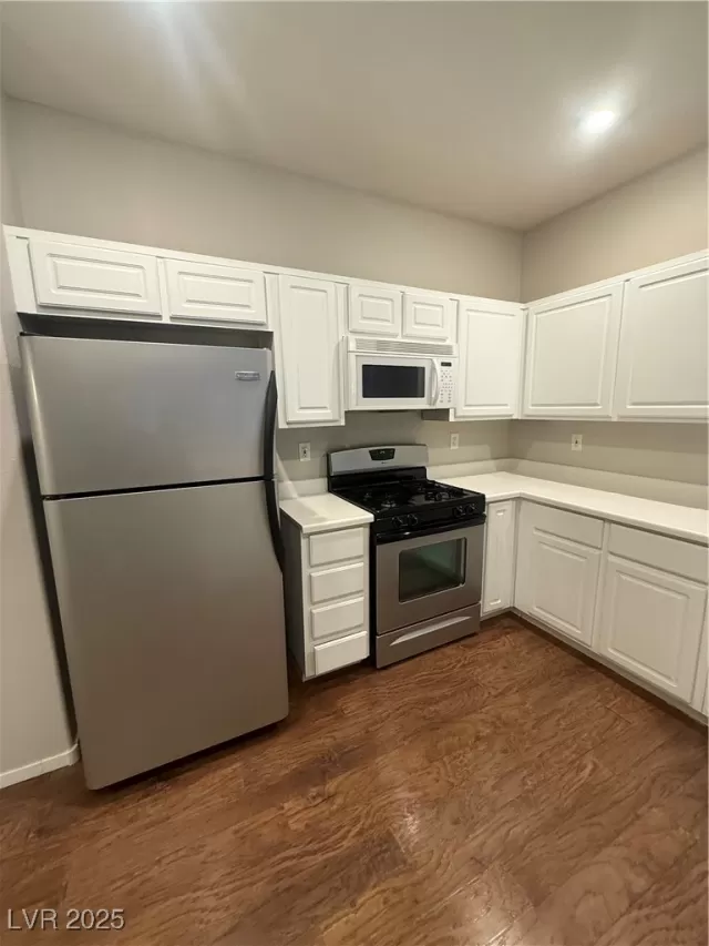 MLS: 2689790 Condo For Sale