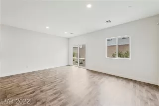 Photo #3: 2689847 Listing 