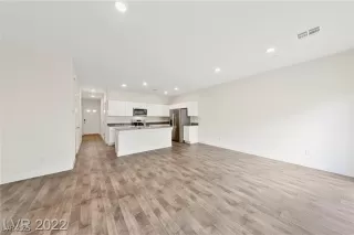 Photo #5: 2689847 Listing 