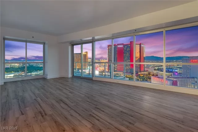 MLS: 2689849 Condo For Sale