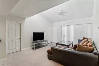 Photo #2: 2689867 Listing 