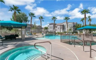 Photo #3: 2689880 Listing