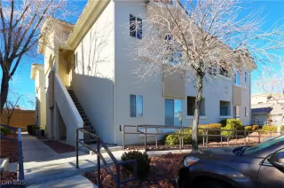 Photo #1: 2689884 Listing
