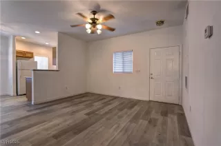 Photo #3: 2689884 Listing