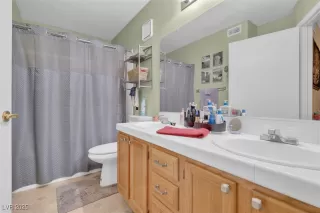 Photo #5: 2689889 Listing