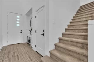 Photo #6: 2689900 Listing