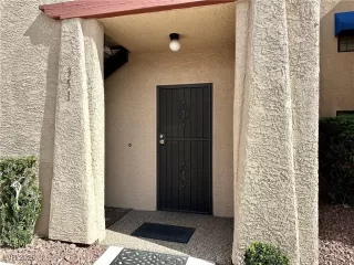 Photo #2: 2689912 Listing