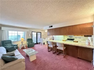 Photo #4: 2689912 Listing