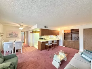 Photo #6: 2689912 Listing