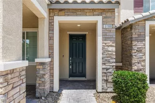 Photo #1: 2689925 Listing 