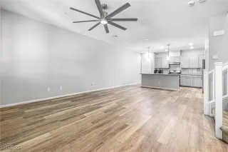 Photo #5: 2689925 Listing 