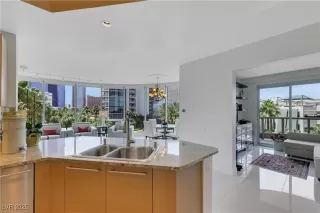 Photo #3: 2689950 Listing