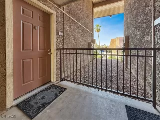 Photo #1: 2689968 Listing