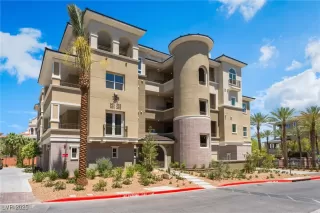 Photo #1: 2689992 Listing