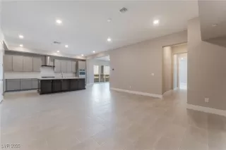 Photo #4: 2689992 Listing