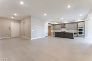 Photo #5: 2689992 Listing