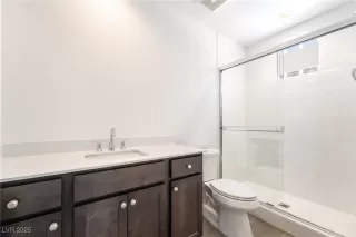 Photo #6: 2689995 Listing