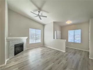 Photo #2: 2690034 Listing 