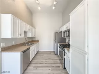 Photo #5: 2690034 Listing 
