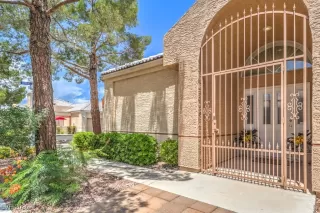 Photo #1: 2690042 Listing