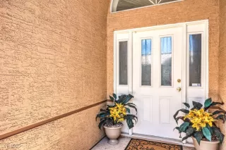 Photo #2: 2690042 Listing