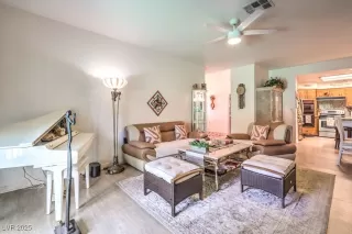 Photo #4: 2690042 Listing