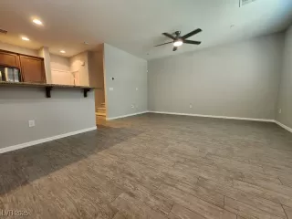 Photo #2: 2690050 Listing 