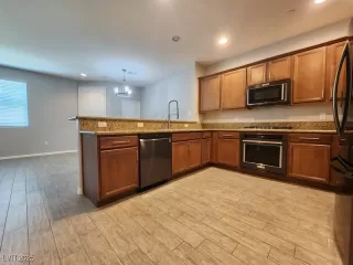 Photo #5: 2690050 Listing 